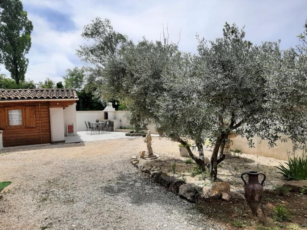 Chalet Au Pied Du Mont Ventoux Mormoiron Kültér fotó